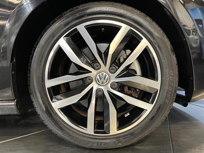 2015 Volkswagen Golf - Thumbnail