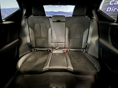 2021 Volvo XC40 - Thumbnail