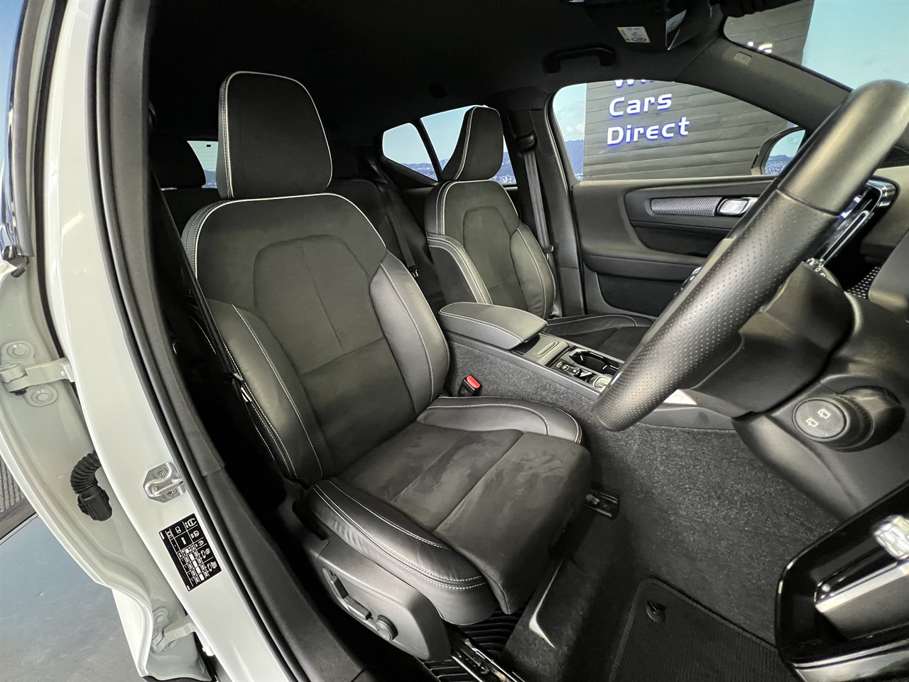 2021 Volvo XC40