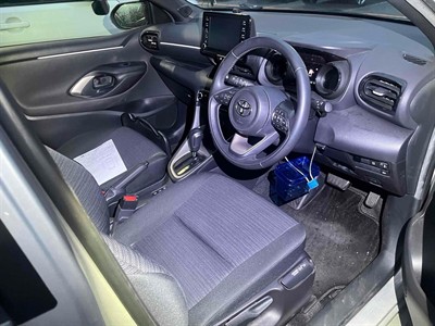 2022 Toyota Yaris - Thumbnail