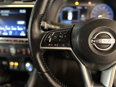 2022 Nissan Leaf - Thumbnail