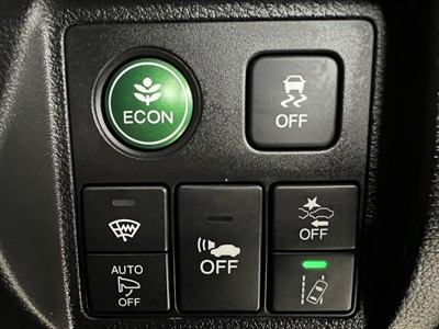 2017 Honda Vezel - Thumbnail