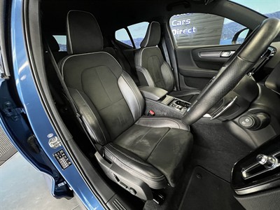 2019 Volvo XC40 - Thumbnail
