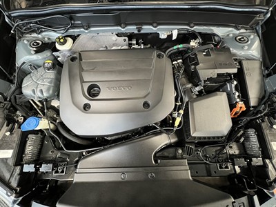 2020 Volvo XC40 - Thumbnail