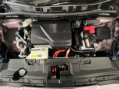 2022 Nissan Leaf - Thumbnail