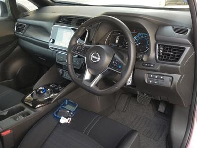 2022 Nissan Leaf - Thumbnail