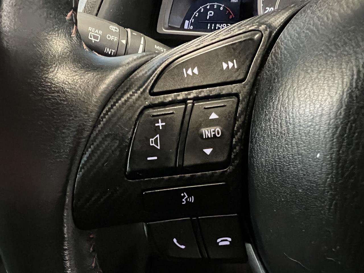 2014 Mazda Axela