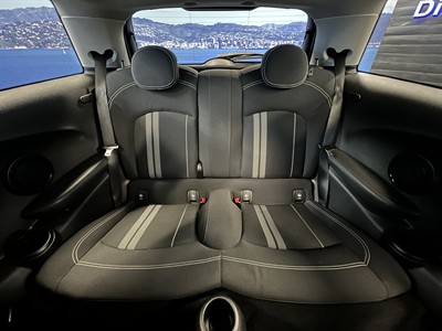 2017 BMW Mini - Thumbnail