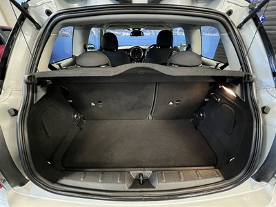 2017 BMW Mini - Thumbnail