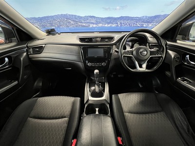 2017 Nissan X-Trail - Thumbnail