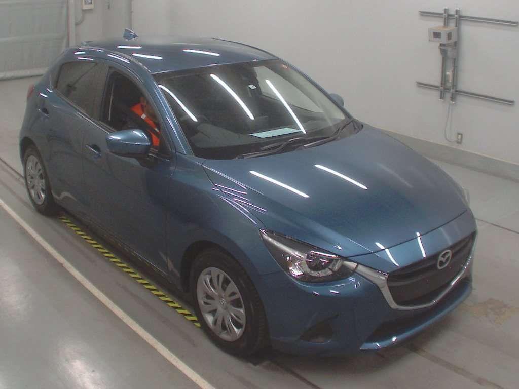 2019 Mazda Demio