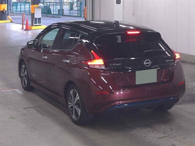 2022 Nissan Leaf - Thumbnail