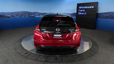 2020 Nissan Leaf - Thumbnail