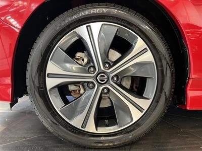 2020 Nissan Leaf - Thumbnail