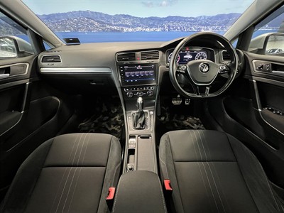 2019 Volkswagen Golf - Thumbnail