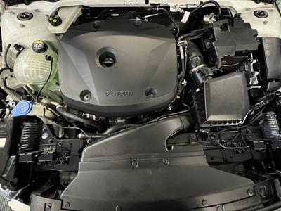 2020 Volvo XC40 - Thumbnail