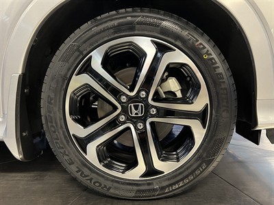 2017 Honda Vezel - Thumbnail