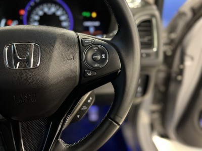 2017 Honda Vezel - Thumbnail