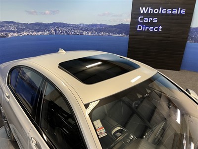 2016 BMW 750i - Thumbnail