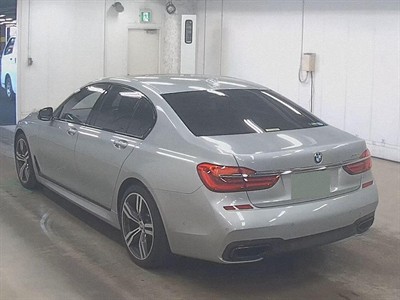 2016 BMW 750i - Thumbnail