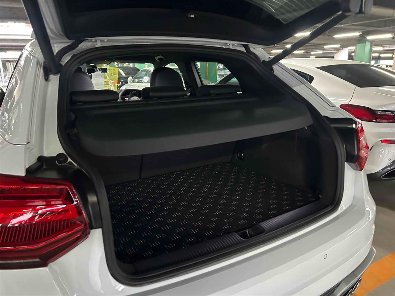 2019 Audi SQ2