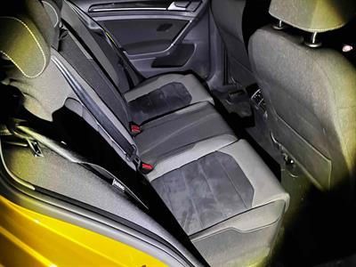 2017 Volkswagen Golf - Thumbnail