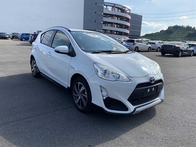 2017 Toyota Aqua - Thumbnail