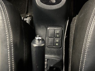 2017 Toyota Aqua - Thumbnail