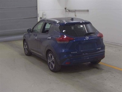 2023 Nissan Kicks - Thumbnail