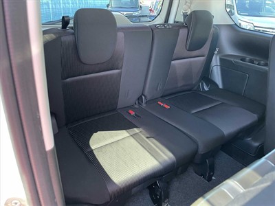 2018 Nissan Serena  - Thumbnail