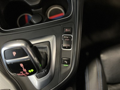 2018 BMW 320i - Thumbnail