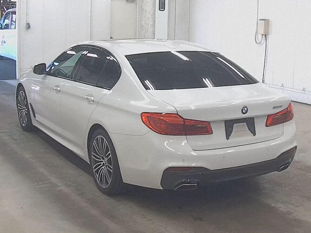 2018 BMW 523i