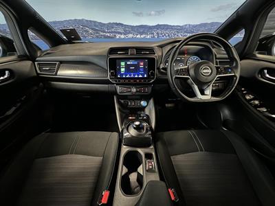 2022 Nissan Leaf - Thumbnail