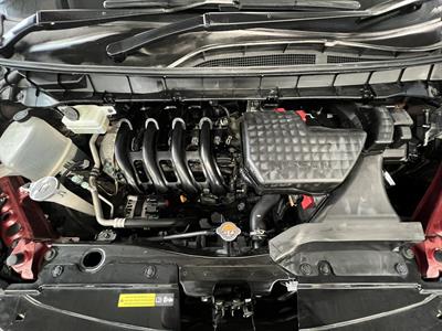 2017 Nissan Serena - Thumbnail