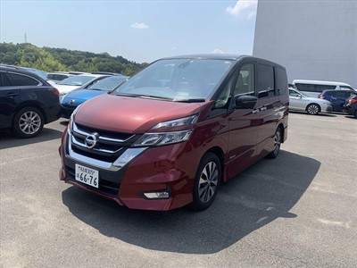 2017 Nissan Serena - Thumbnail
