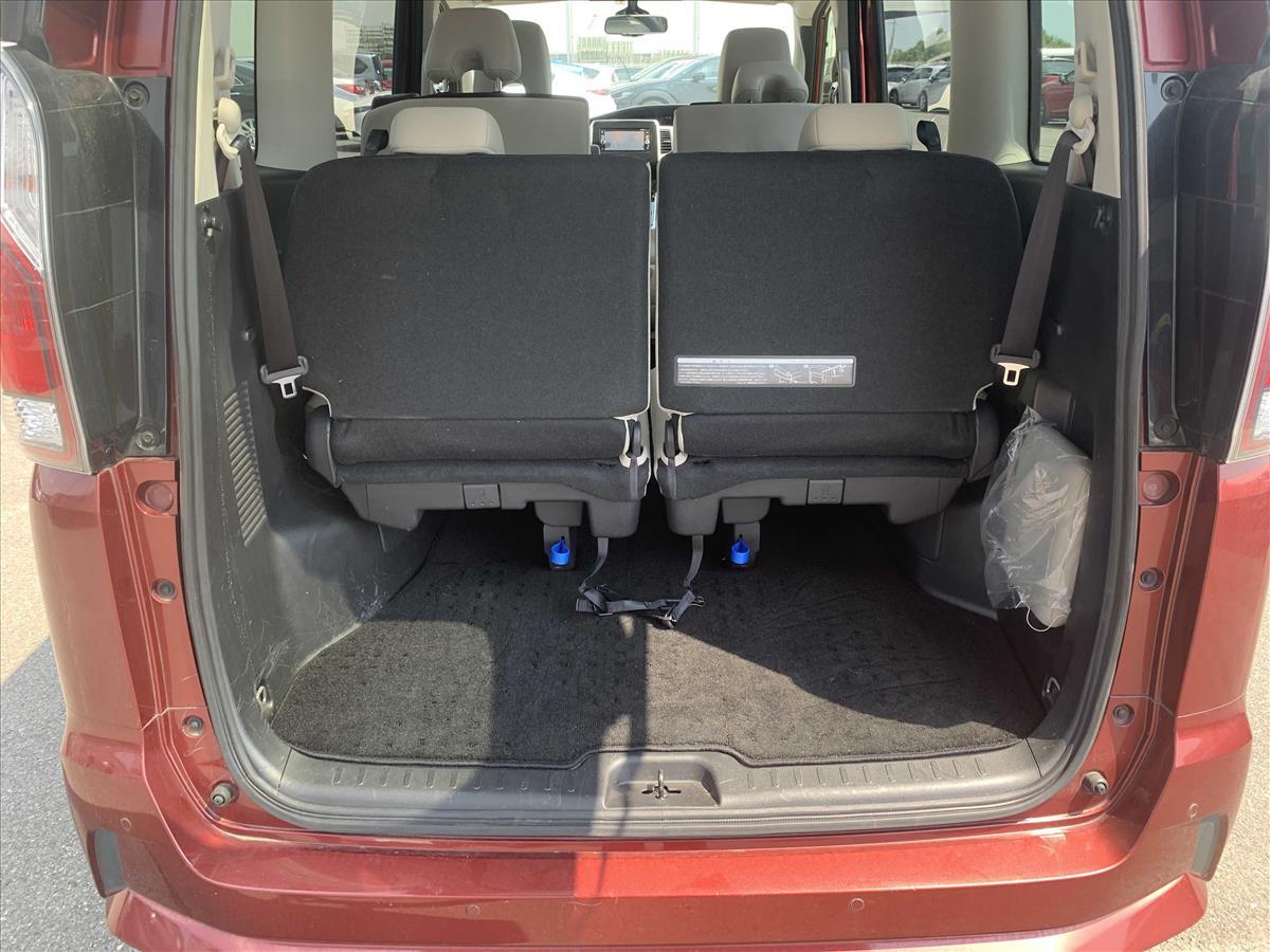 2017 Nissan Serena