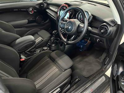 2016 Mini Cooper - Thumbnail