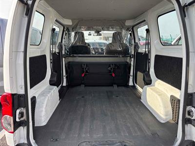 2020 Nissan NV200 - Thumbnail