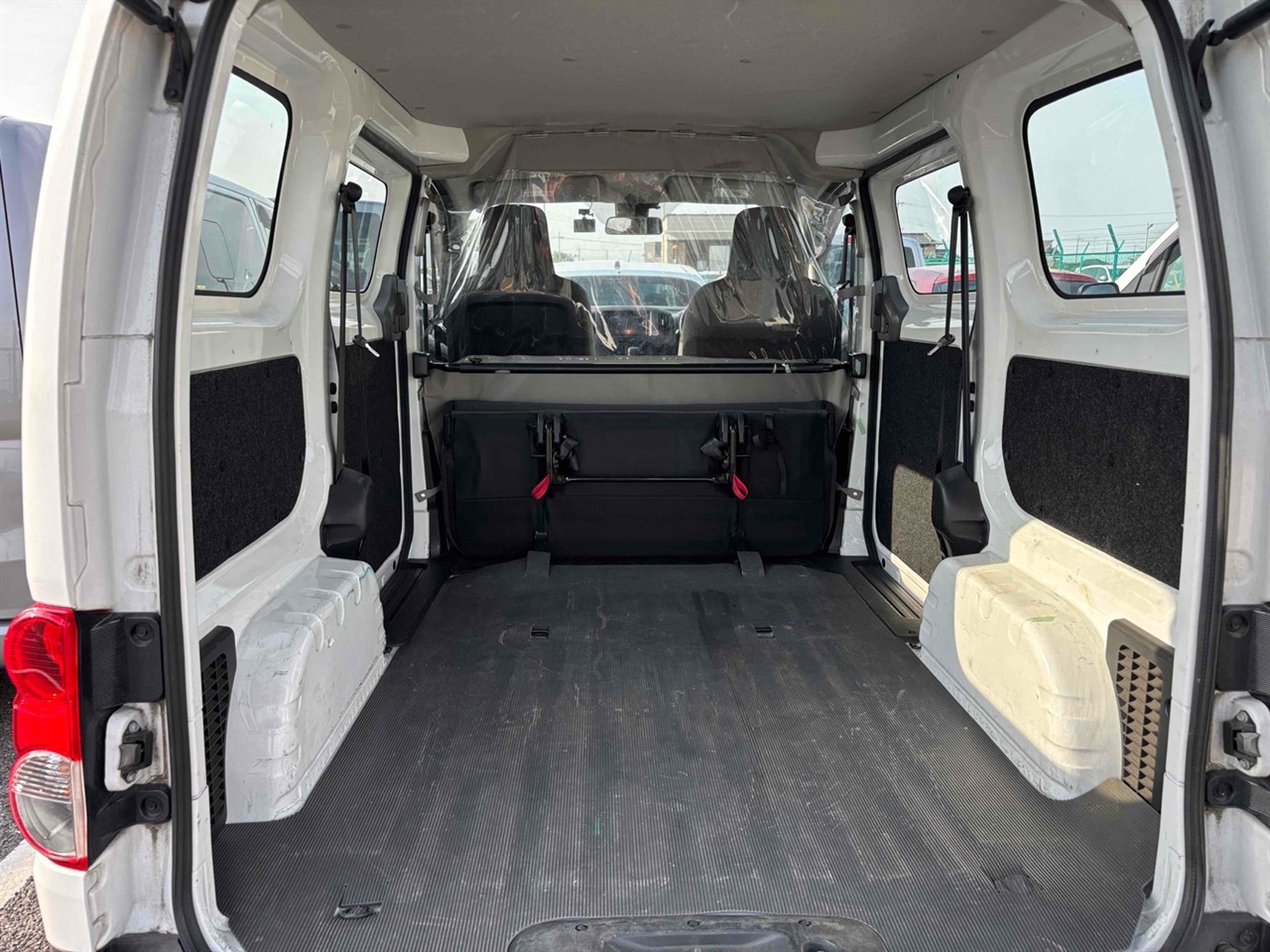 2020 Nissan NV200