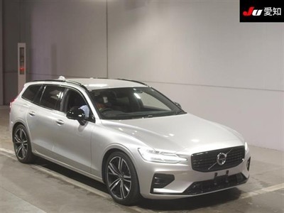 2022 Volvo V60 - Thumbnail