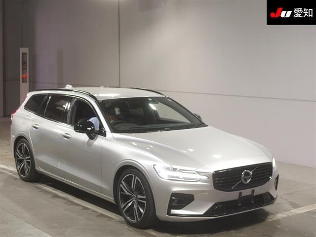 2022 Volvo V60