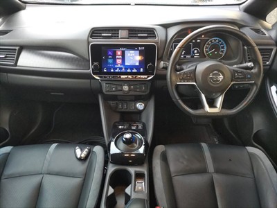 2020 Nissan Leaf - Thumbnail