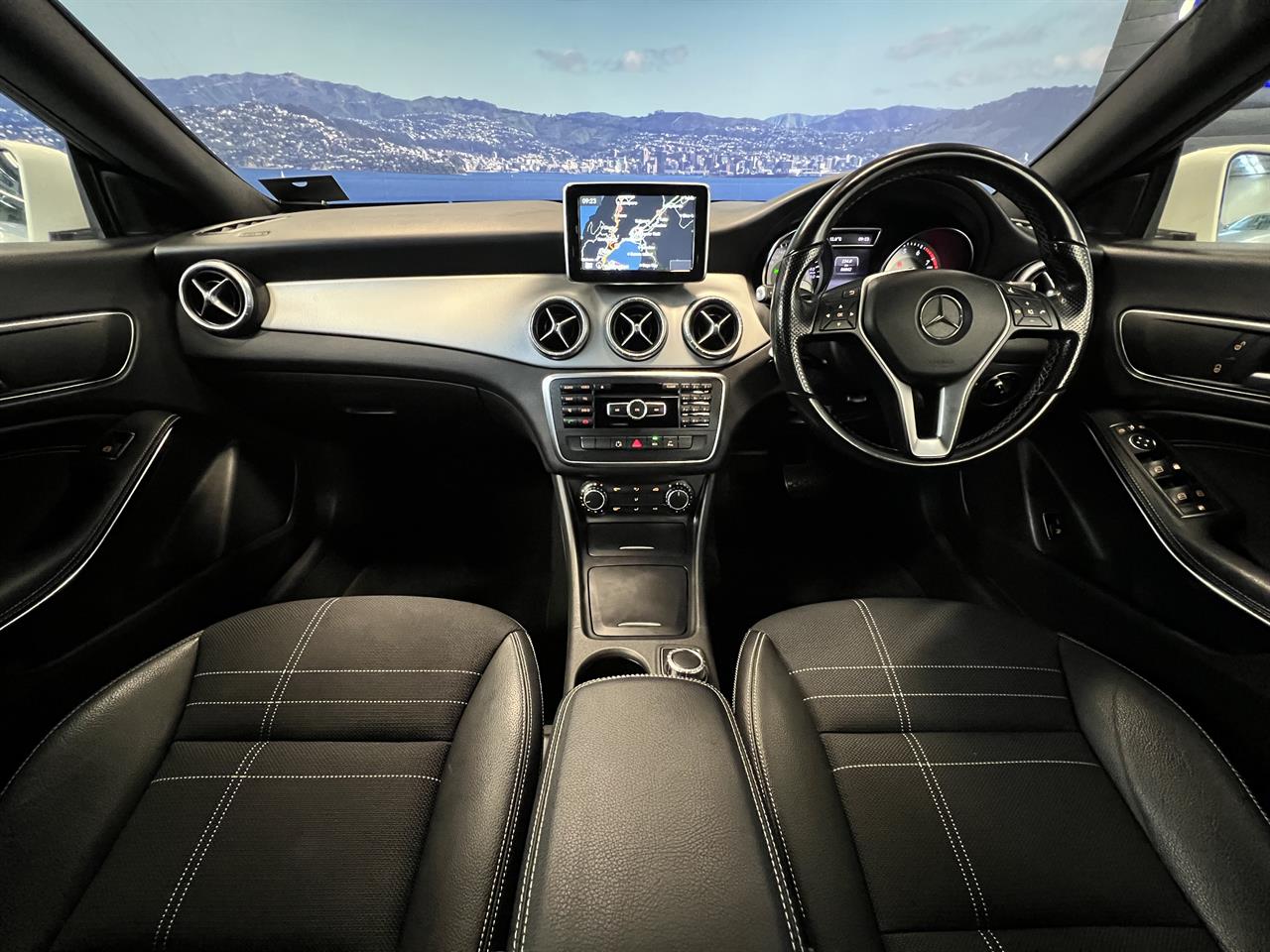 2014 Mercedes-Benz CLA 180
