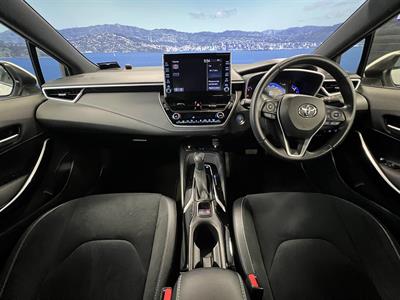 2020 Toyota Corolla - Thumbnail