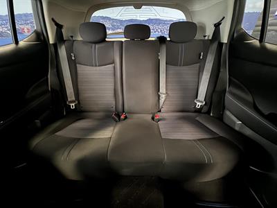 2021 Nissan Leaf - Thumbnail