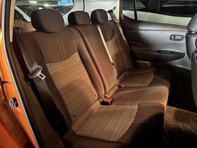 2021 Nissan Leaf - Thumbnail