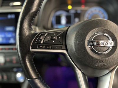 2020 Nissan Leaf - Thumbnail