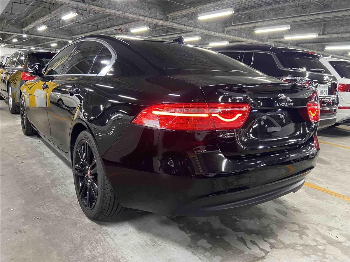 2016 Jaguar XE