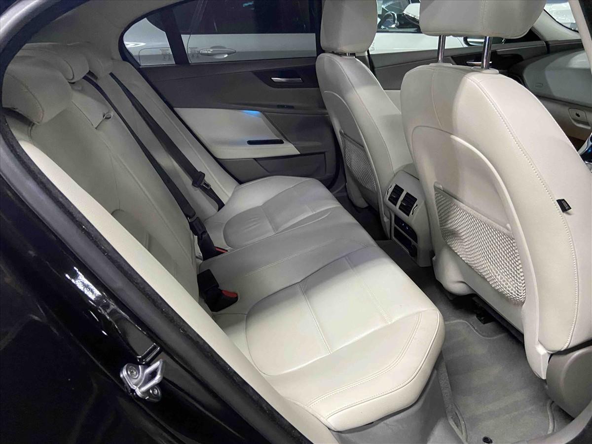 2016 Jaguar XE