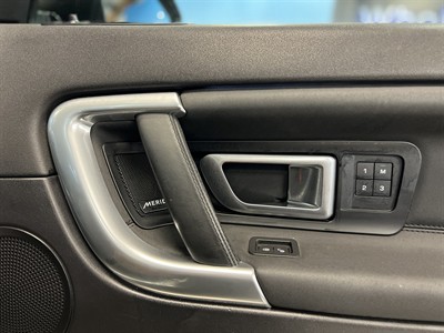 2017 Land Rover Discovery Sport - Thumbnail